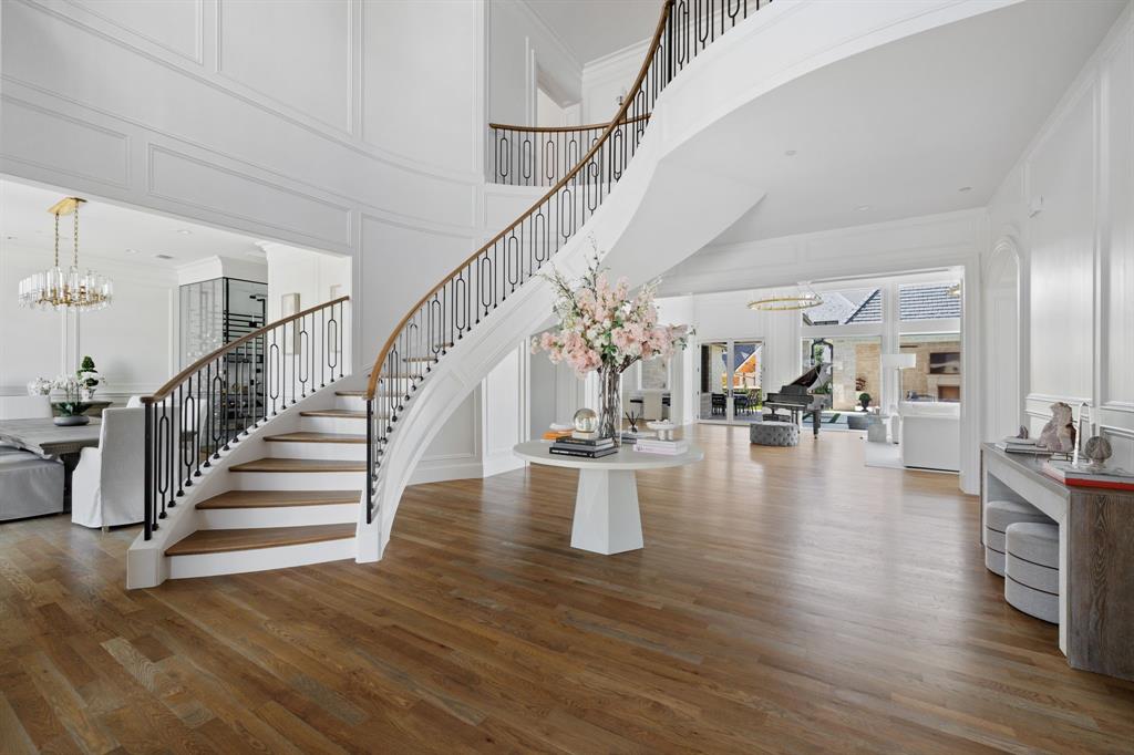 12425 Farmstead Drive