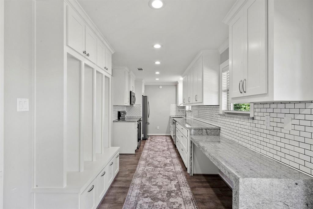 Roselawn 02 - Residential Lease