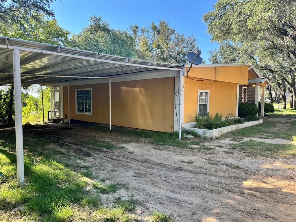 6904 Clover Leaf Drive