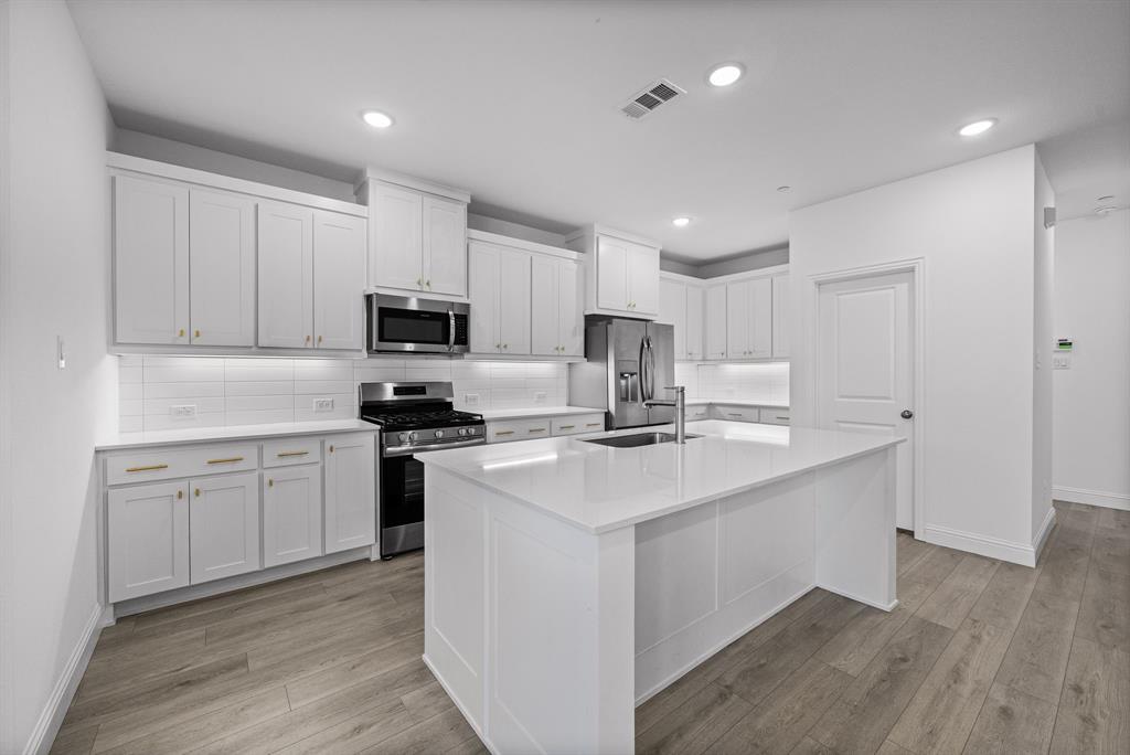 8905 Stablehand Mews