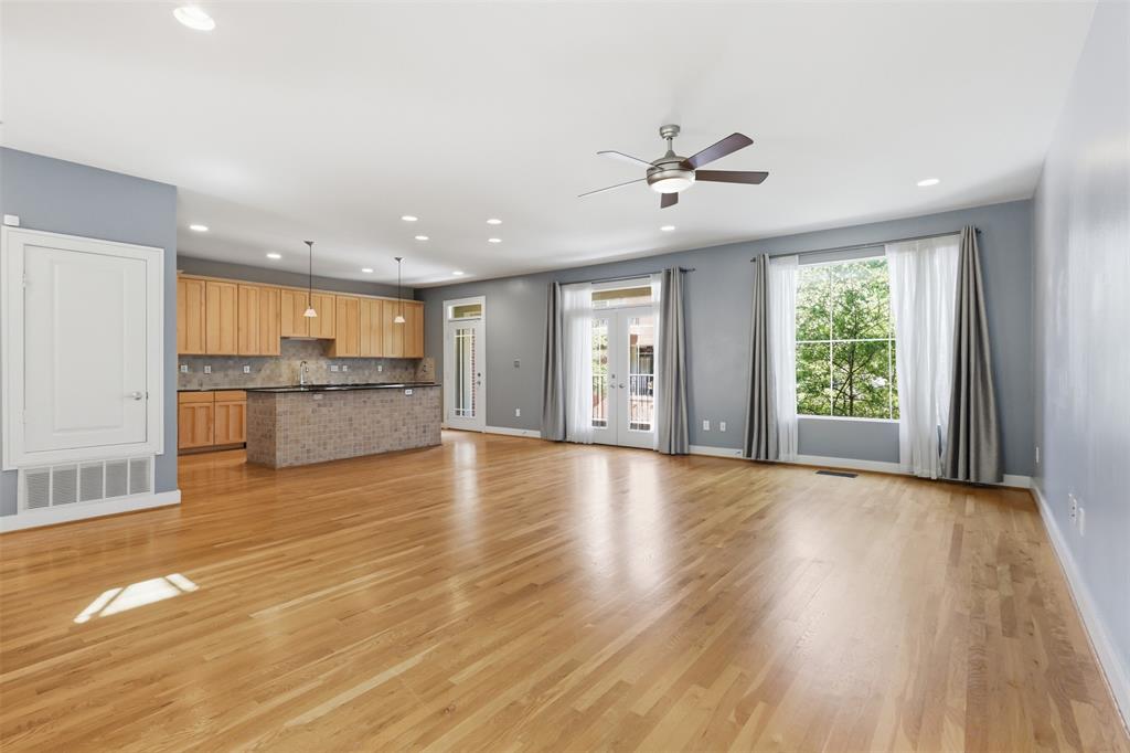 4241 Rawlins Street 13