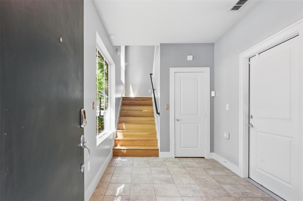 4241 Rawlins Street 13