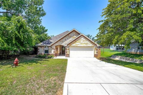 160 Mountain View Drive Azle TX 76020