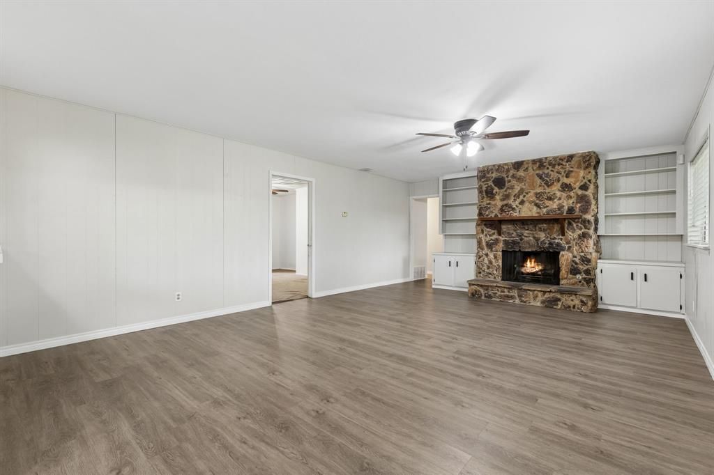 Photo of 2617 Westview Drive, Mesquite, TX 75150 (MLS # 21233460)