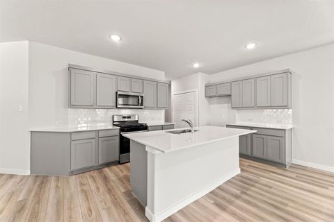 Photo of 1102 Butterfly Dale Dr, Lavon, TX 75173 (MLS # 21162072)