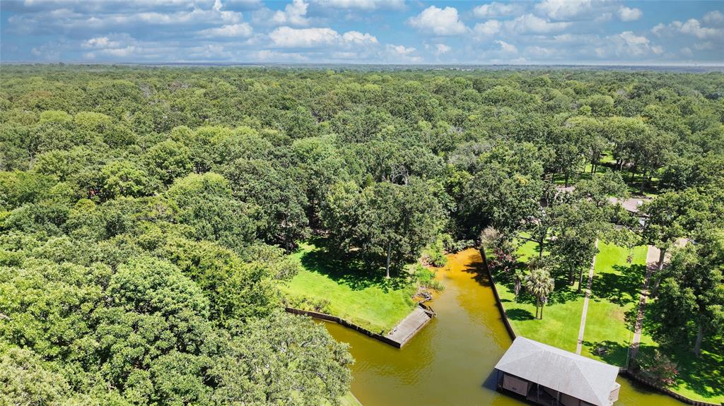 CEDAR CREEK LAKE CHANNEL FRONT - Land