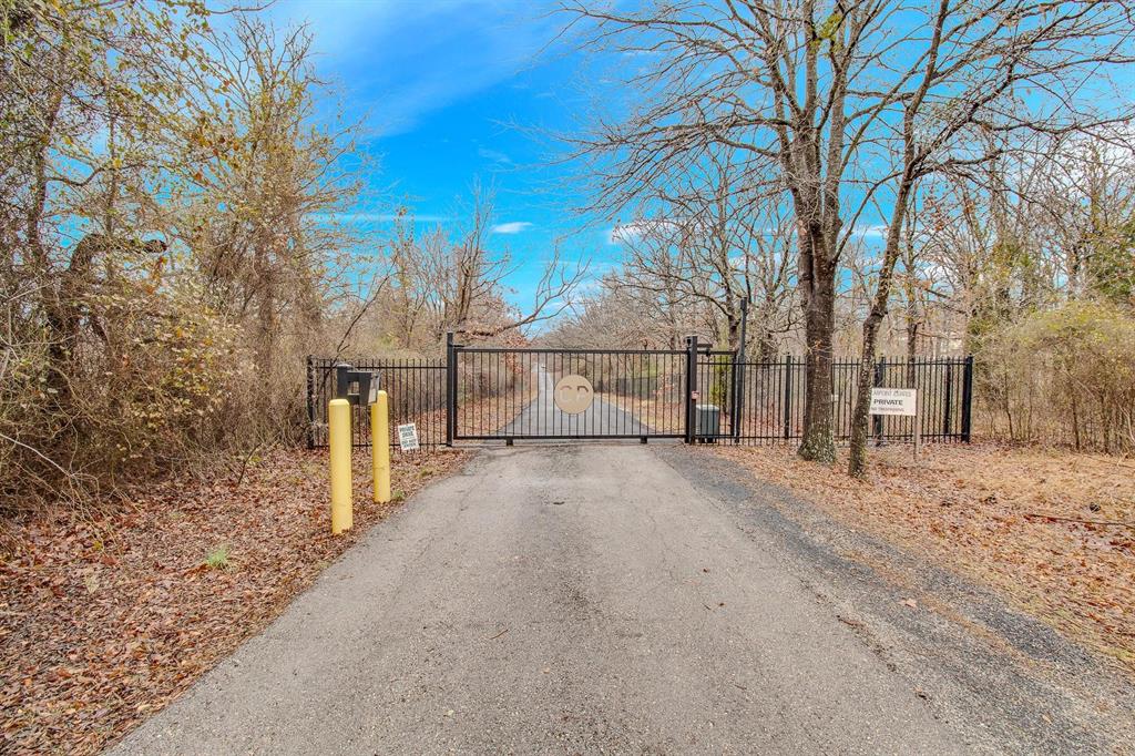 CEDAR CREEK LAKE CHANNEL FRONT - Land