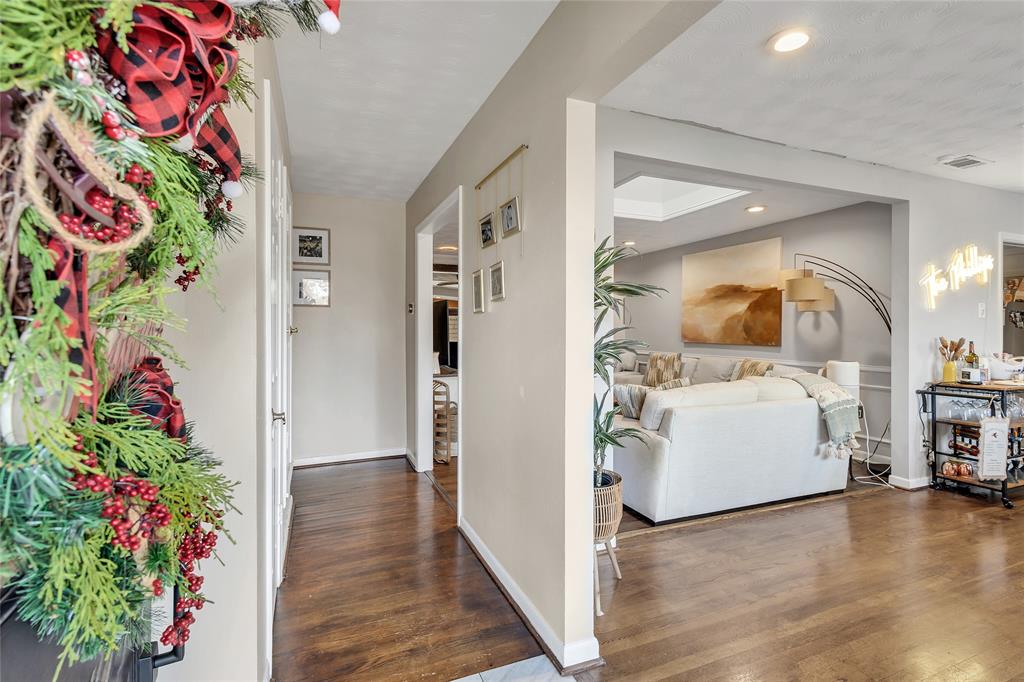 Eastwood 01 - Residential Lease