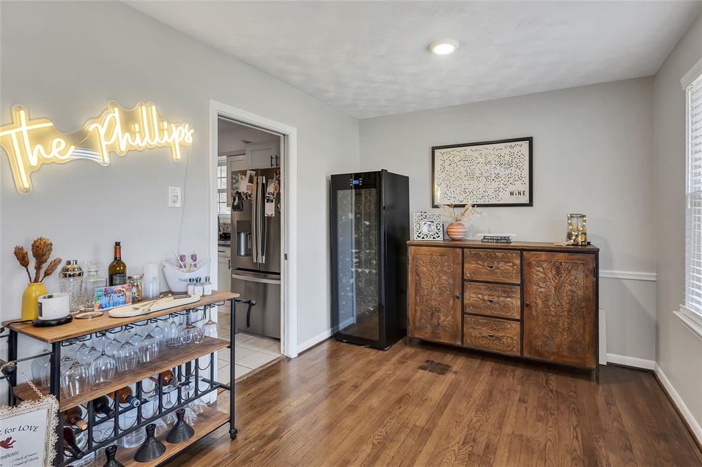 Eastwood 01 - Residential Lease