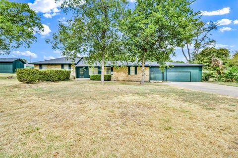 Photo of 15651 Watson Drive, Kemp, TX 75143 (MLS # 21372996)
