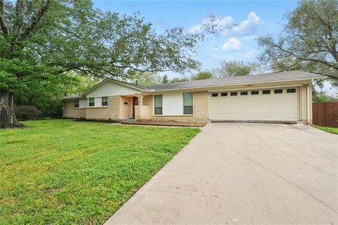 1431 Alpine Street Greenville TX 75401