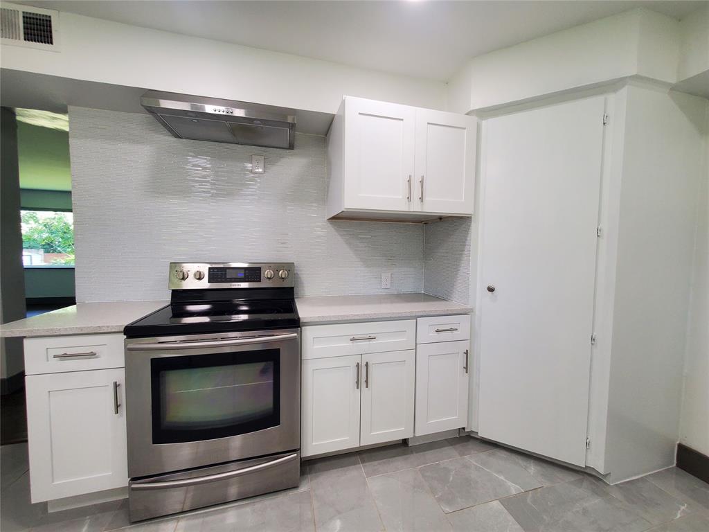 1227 Elmwood Drive