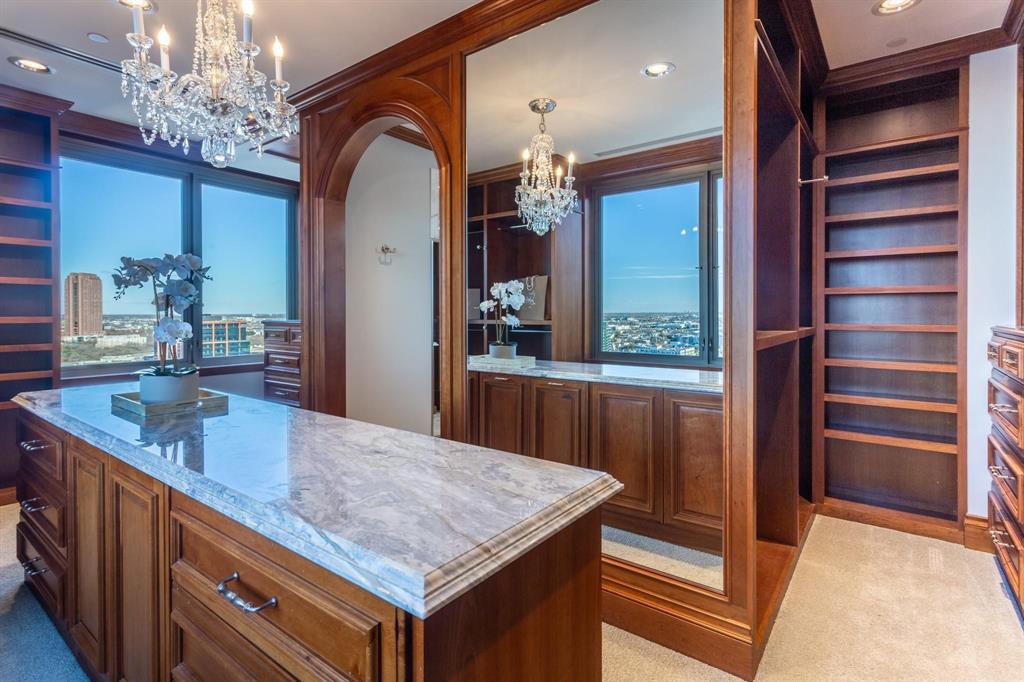 Stoneleigh Residences - Residential