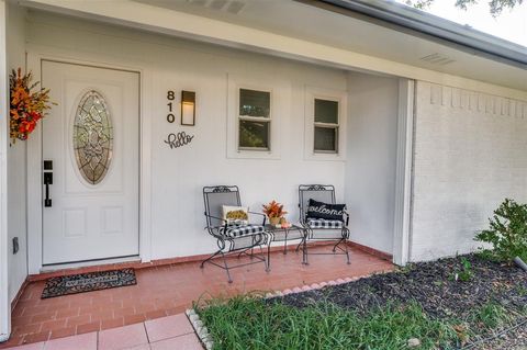 Tiny photo for 810 Darnell Avenue, Benbrook, TX 76126 (MLS # 21097019)