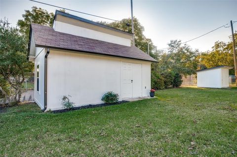 Tiny photo for 810 Darnell Avenue, Benbrook, TX 76126 (MLS # 21097019)