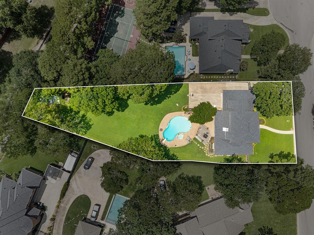 4102 Greenway Court