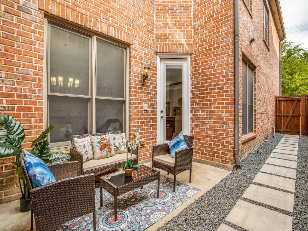 University Annex 2nd Inst - Residential Lease