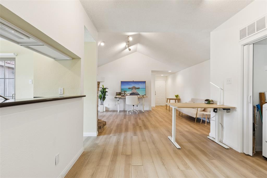 Monticello Crossroads Condo Ph 01-03 - Residential