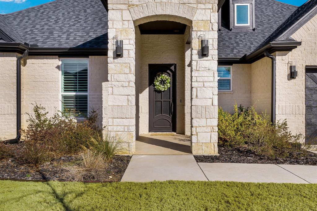 609 Golden Crest Drive