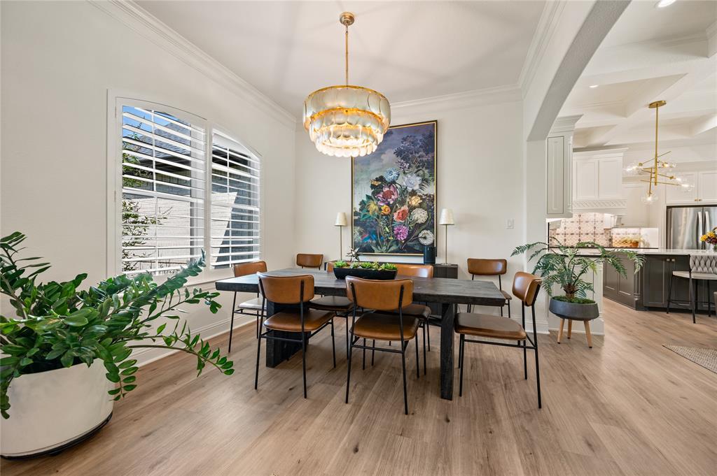 2565 Bunker Hill Drive