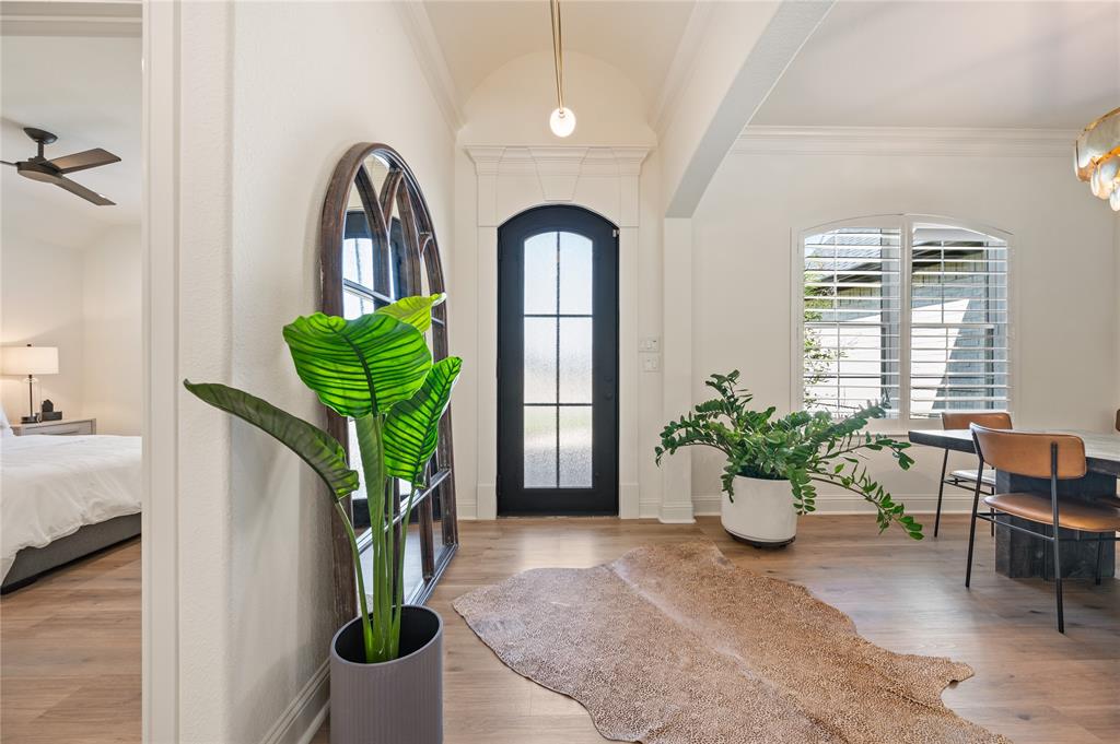 2565 Bunker Hill Drive