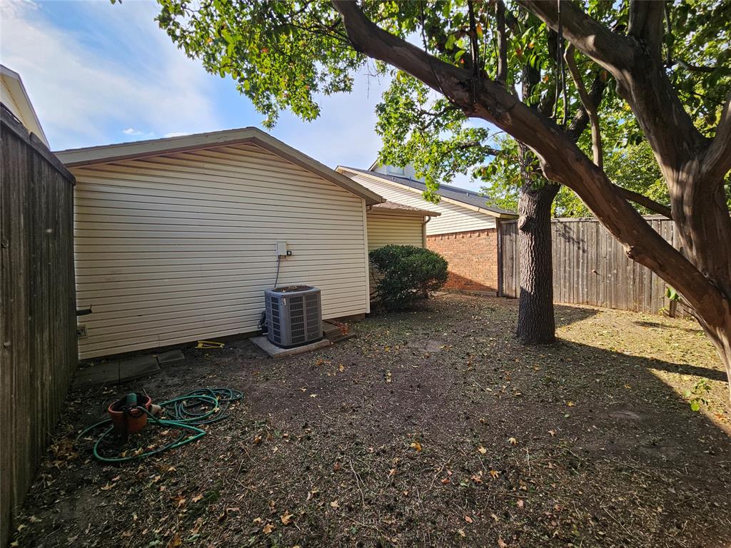 Two Worlds Broadway - Residential