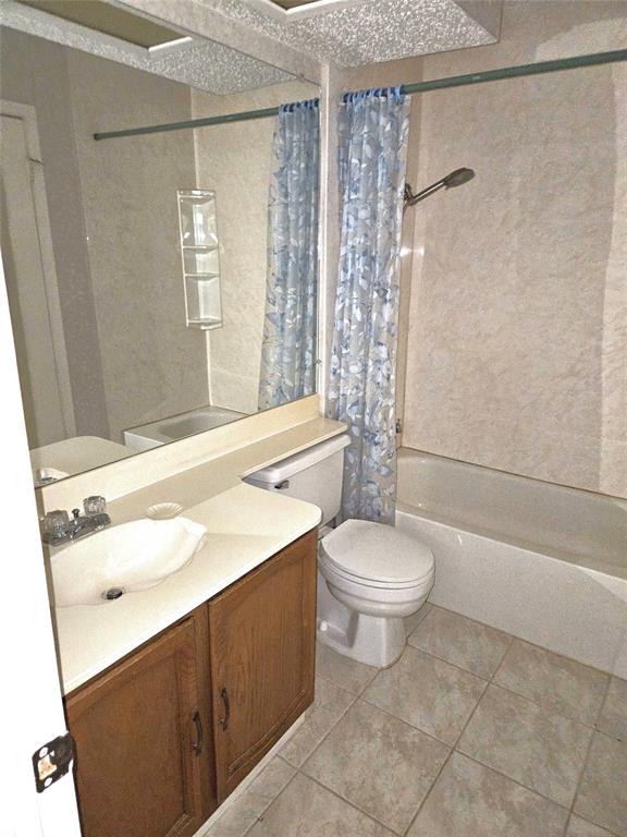 Two Worlds Broadway - Residential