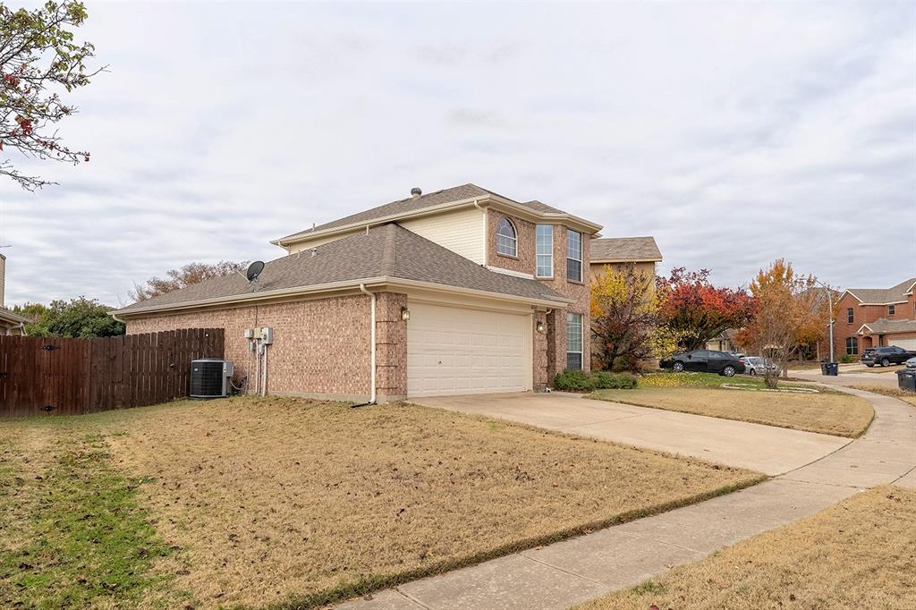 8721 Lariat Circle