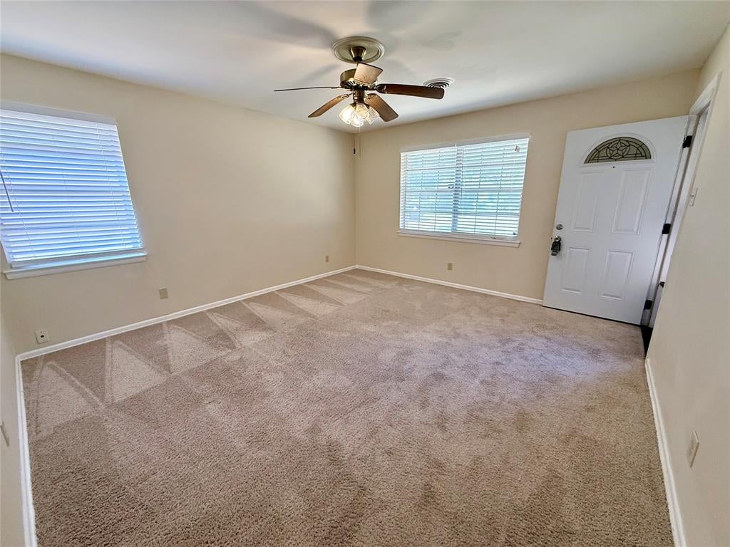 1310 Hampshire Lane