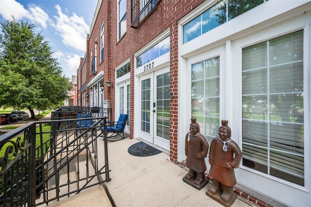 3707 Patience Boulevard E