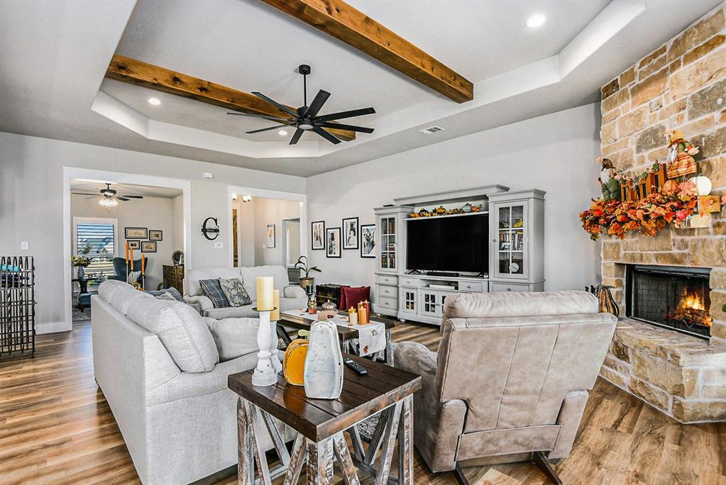 1024 Pioneer Crossing