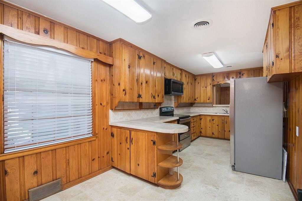 South Hills Add - Residential Lease