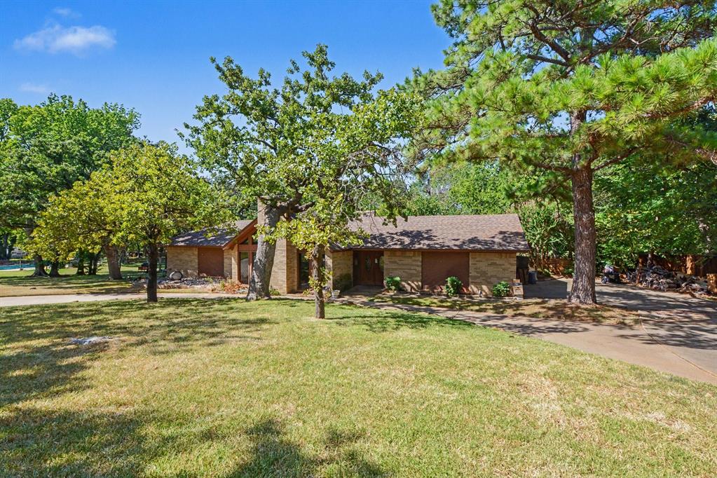 135 Creekside Drive
