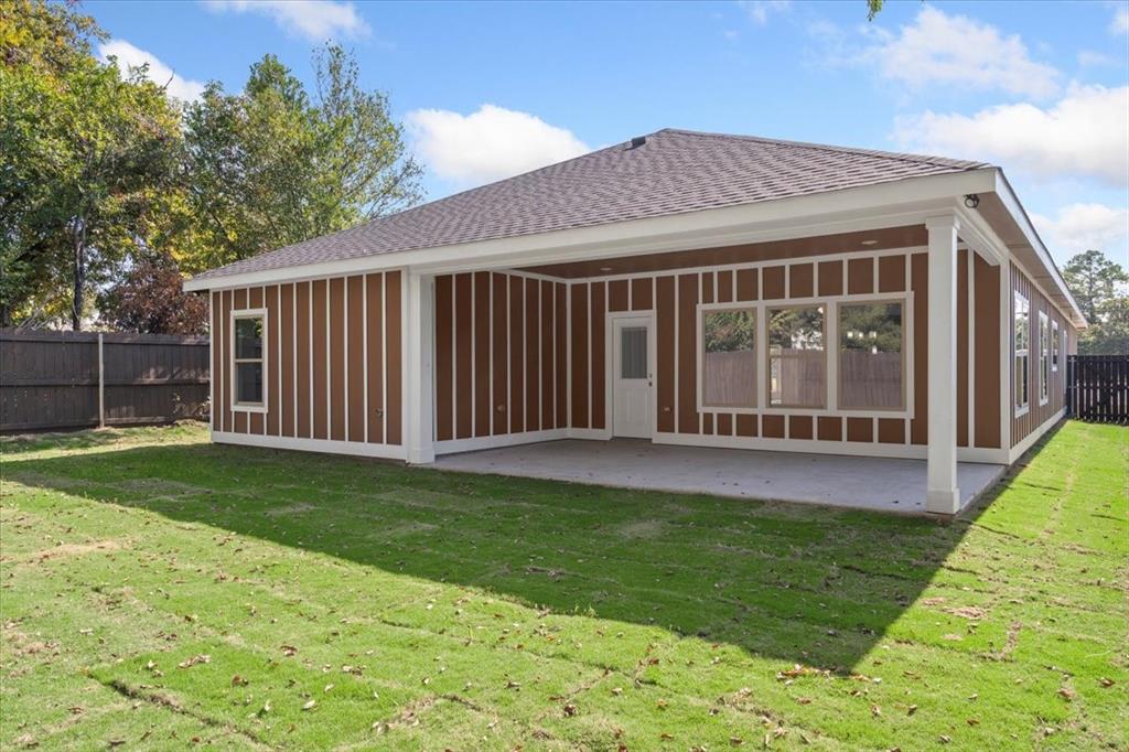3809 Robert L Parish Sr Avenue