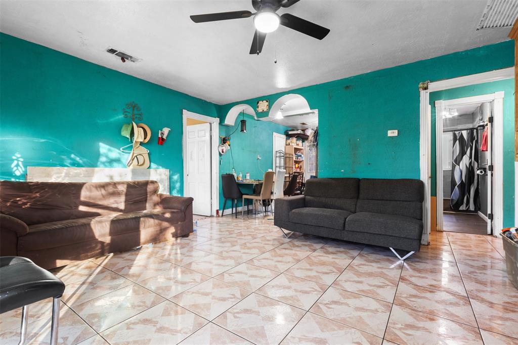 Garland Heights 03 - Residential