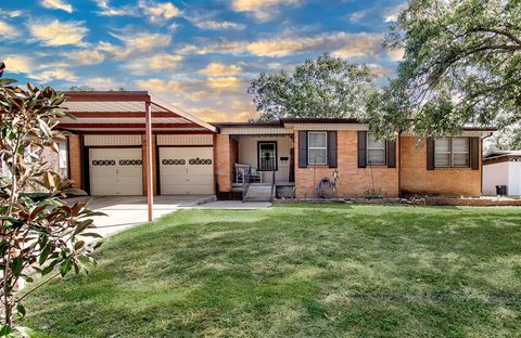 4112 Ridgecrest Circle Lake Worth TX 76135