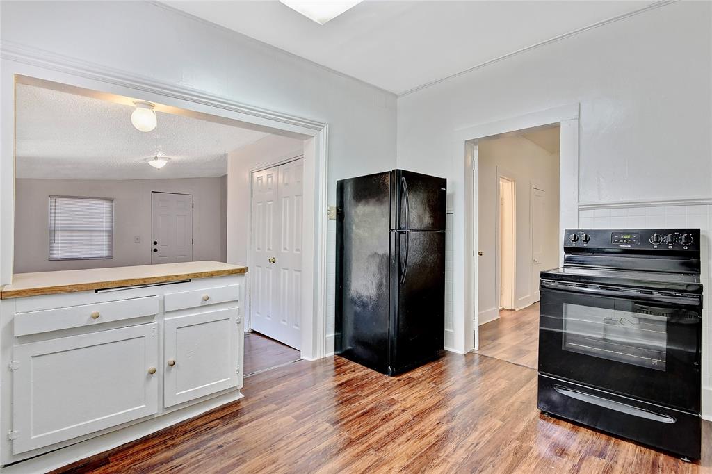 JONES & SUMMITT - Residential