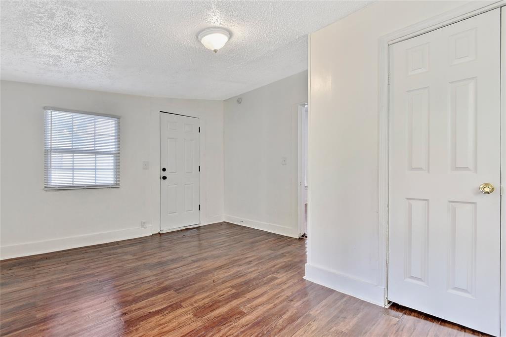 JONES & SUMMITT - Residential