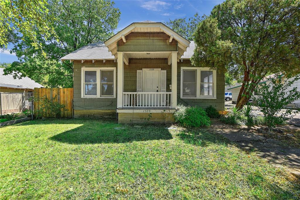 JONES & SUMMITT - Residential