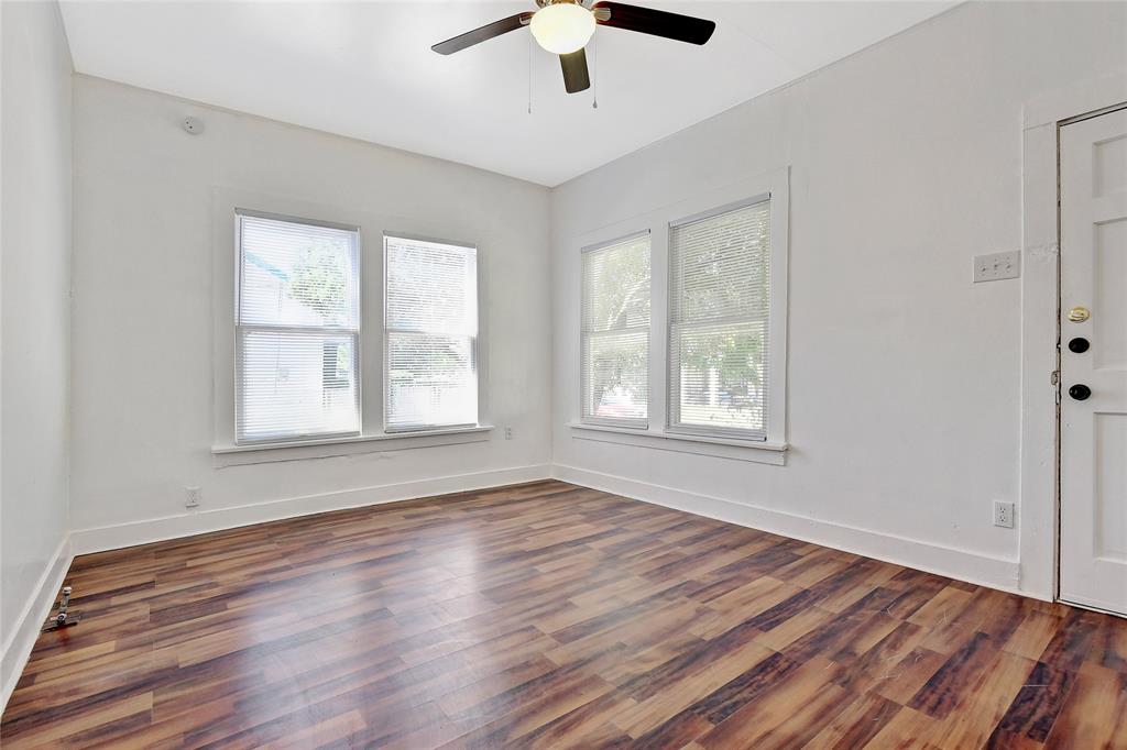 JONES & SUMMITT - Residential