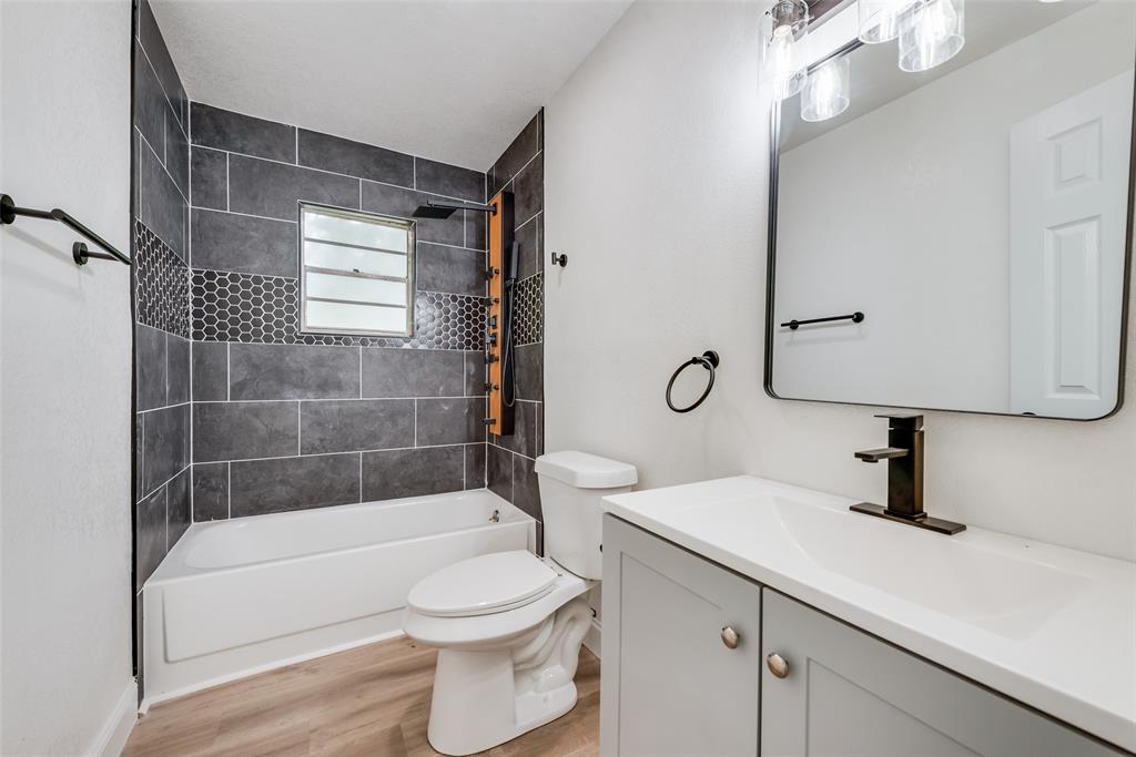 Town - Waxahachie - Residential