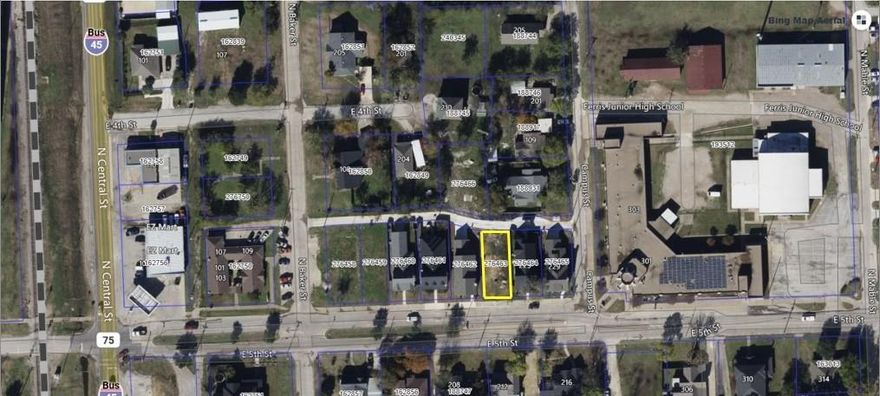 Nice Residential lot in town with easy access to I 45 and other surrounding cities in Ellis County. Be part of the flourishing growth in Ferris! Bring your own builder or build to suit with seller.