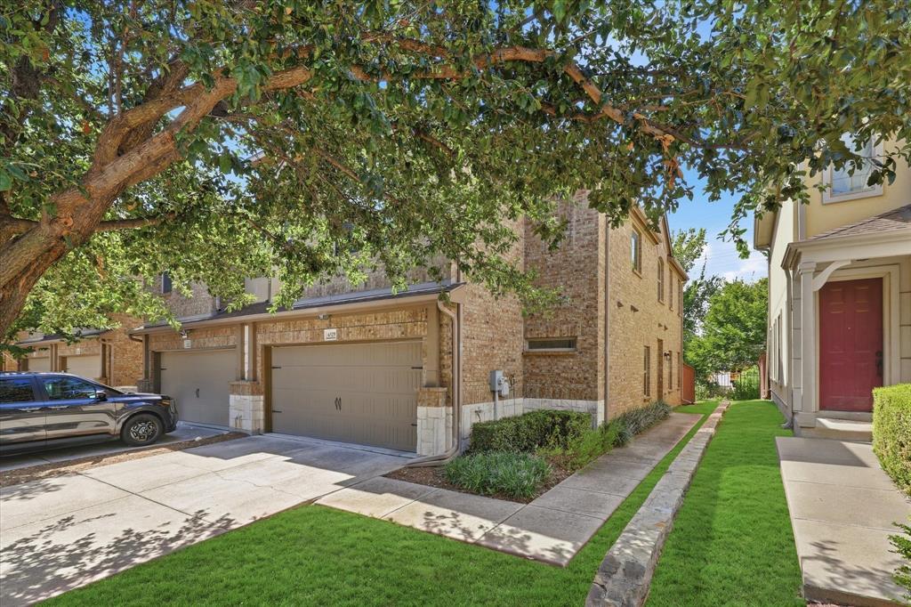 6529 Rutherford Road