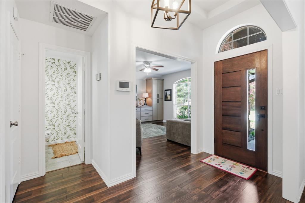 3220 Timber View Circle