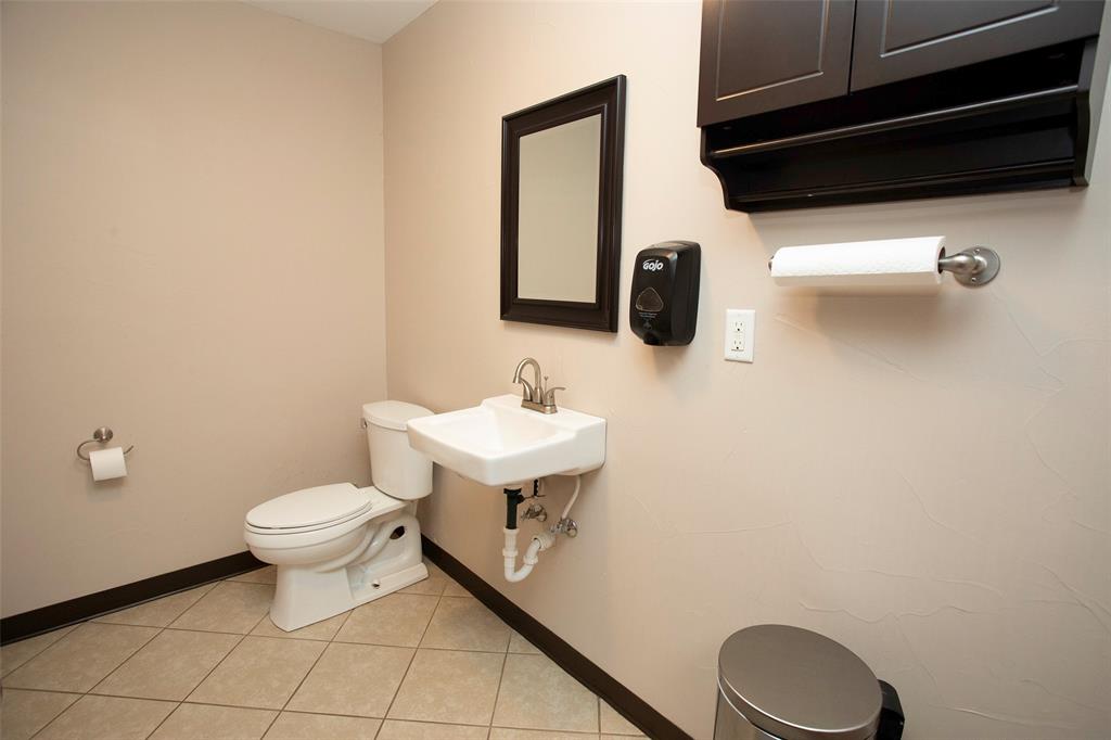 Town Graham - Commercial Sale