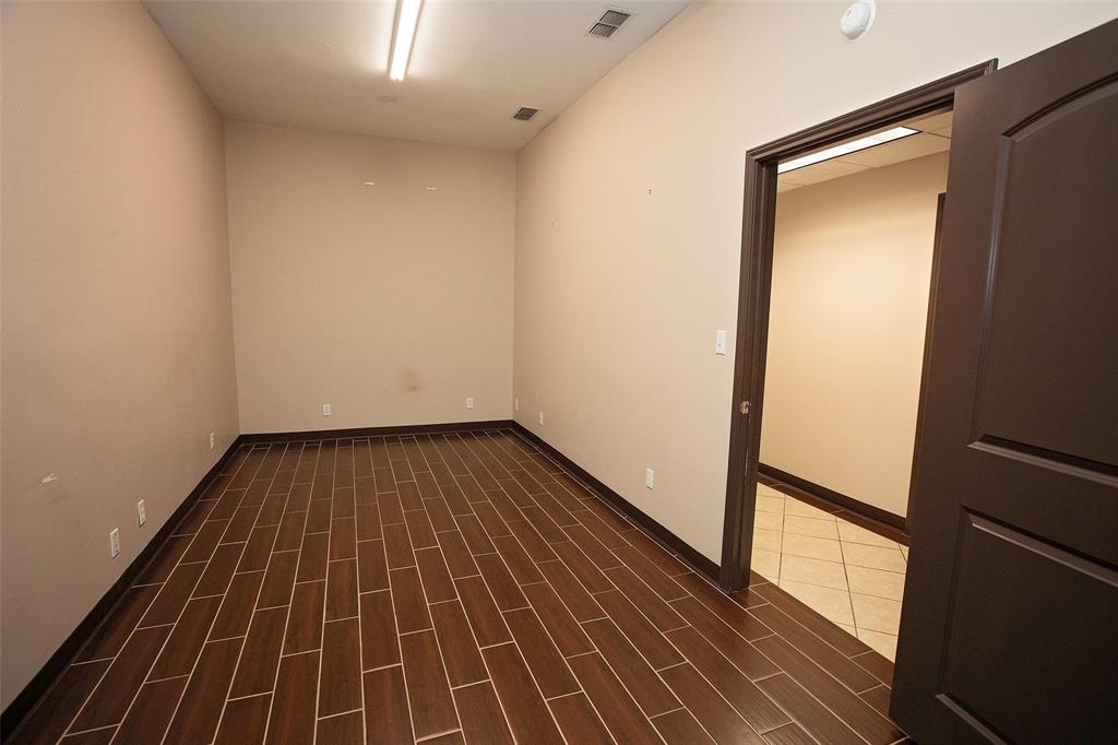 Town Graham - Commercial Sale