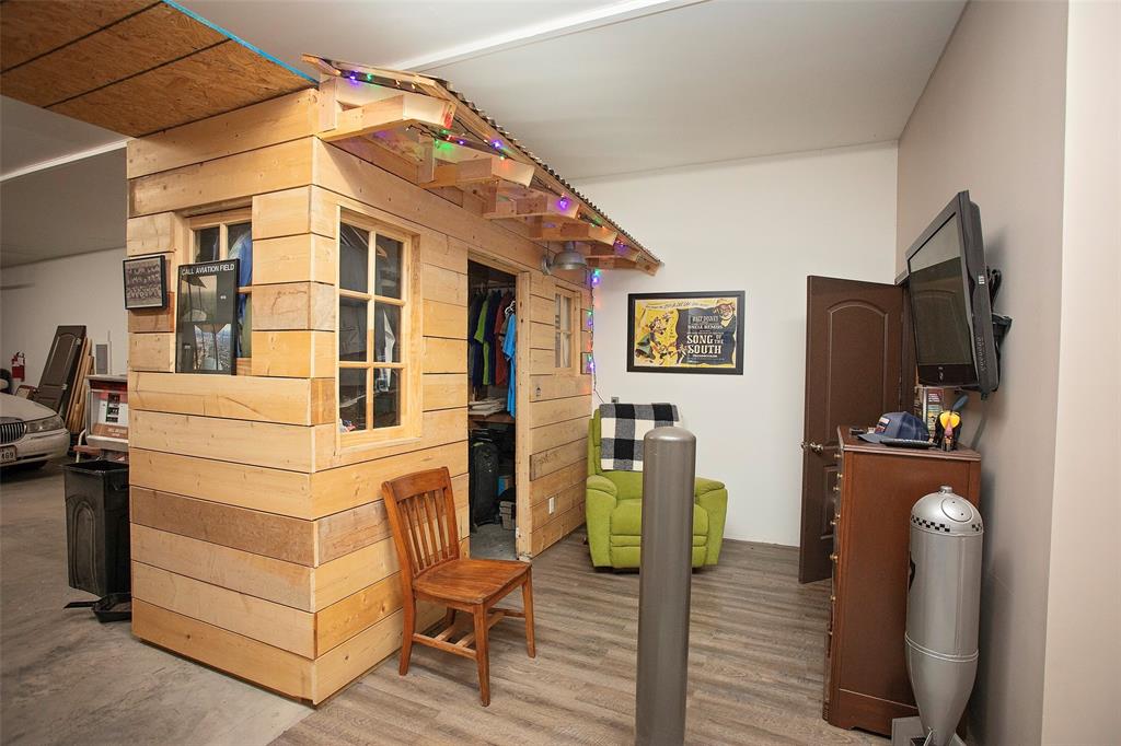 Town Graham - Commercial Sale