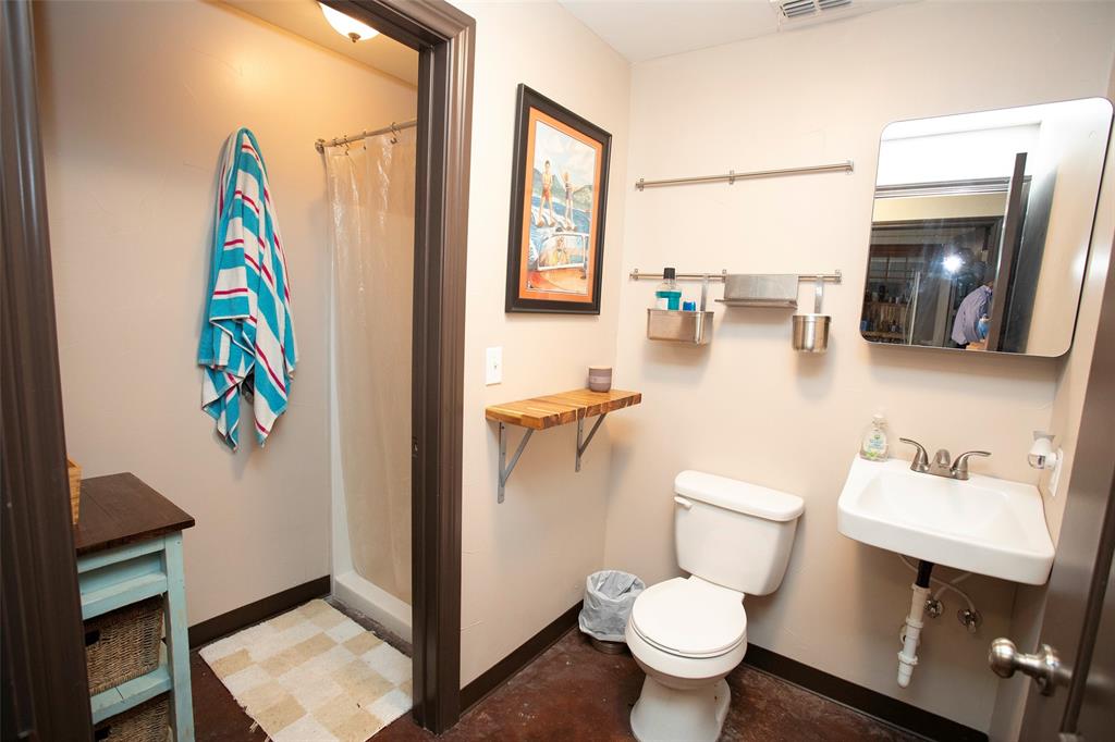 Town Graham - Commercial Sale