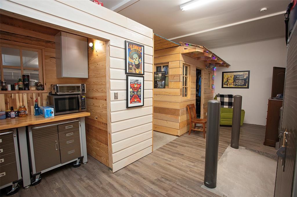 Town Graham - Commercial Sale