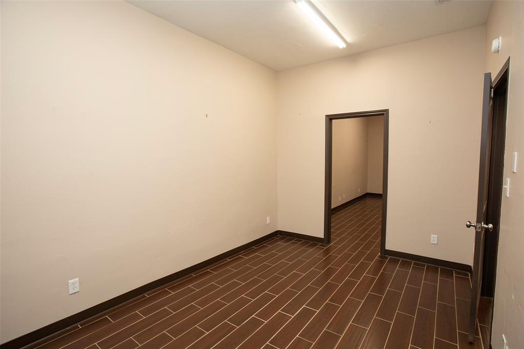 Town Graham - Commercial Sale